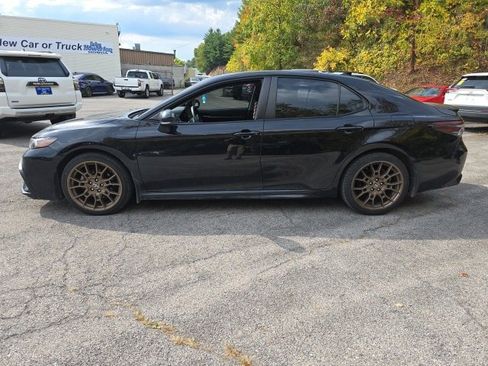 Used 2023 Toyota Camry SE w/ Convenience Package image 2