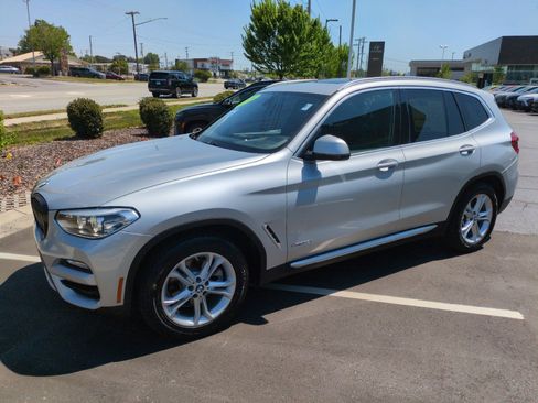 Used 2018 BMW X3 xDrive30i w/ Convenience Package image 3
