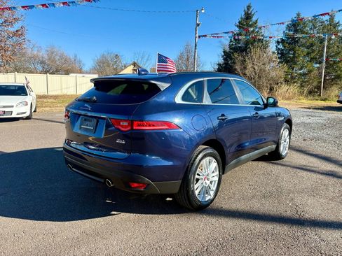 Used 2017 Jaguar F-PACE Prestige image 5