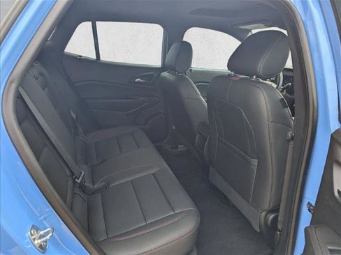 Used 2024 Chevrolet Trax RS w/ Sunroof Package FWD image 18