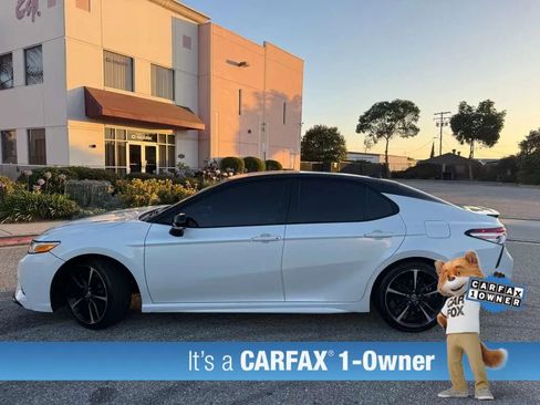 Used 2020 Toyota Camry XSE FWD image 18