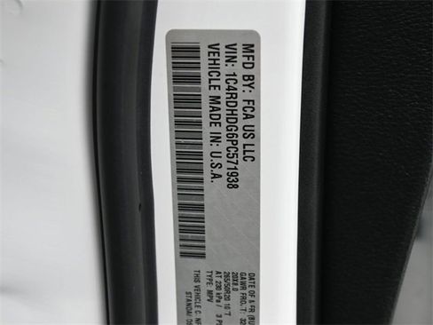 Used 2023 Dodge Durango GT image 14