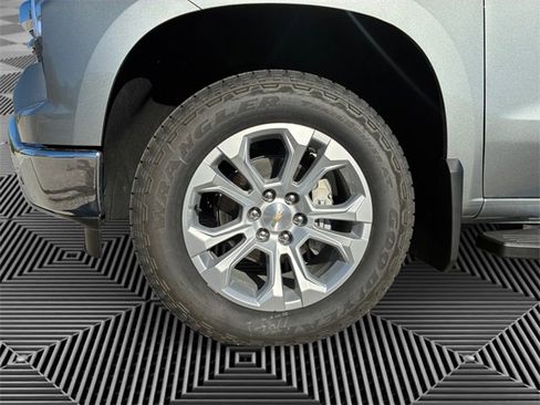 New 2025 Chevrolet Silverado 1500 LTZ w/ LTZ Premium Package image 9