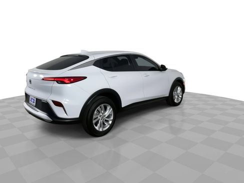 Used 2025 Buick Envista Preferred image 8