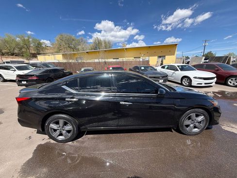 Used 2019 Nissan Altima 2.5 SV image 8