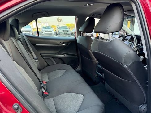 Used 2019 Toyota Camry LE FWD image 16