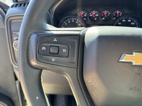 Used 2022 Chevrolet Silverado 1500 Custom image 15