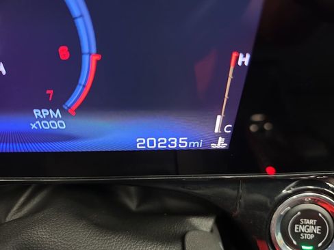 Used 2025 Chevrolet Trax RS w/ Sunroof Package image 21