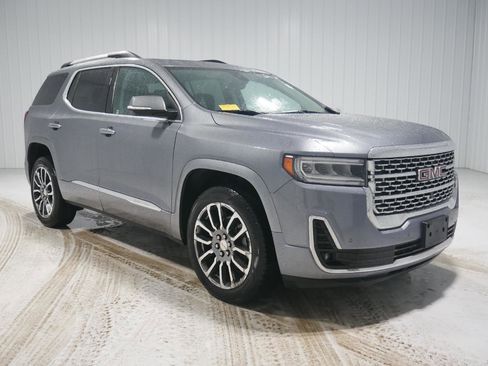 Used 2020 GMC Acadia Denali image 3