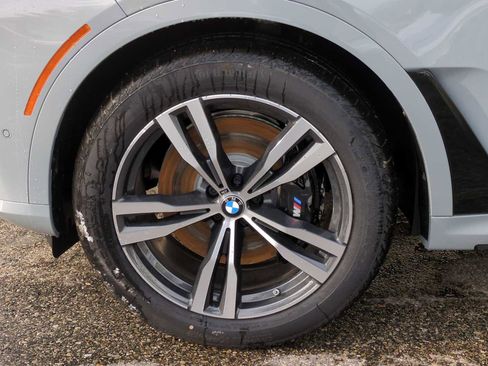 New 2026 BMW X7 xDrive40i w/ M Sport Package image 14