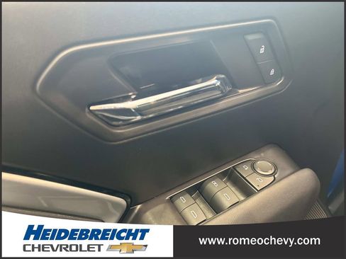 Used 2024 Chevrolet Colorado Z71 w/ Z71 Convenience Package 2 AWD/4WD image 11