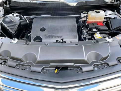 Used 2023 Chevrolet Traverse LT w/ LT Premium Package AWD/4WD image 31