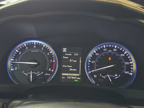 Used 2019 Toyota Highlander XLE w/ Carpet Mat Package (TMS) AWD/4WD image 22