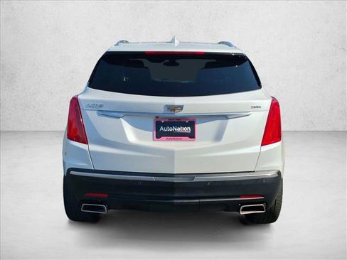 Used 2019 Cadillac XT5 Premium Luxury w/ Driver Assist Package FWD image 7