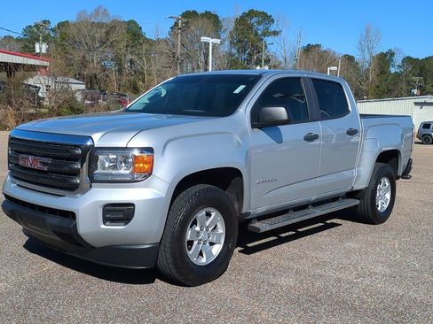 Used 2017 GMC Canyon 2WD Crew Cab w/ Convenience Package image 1