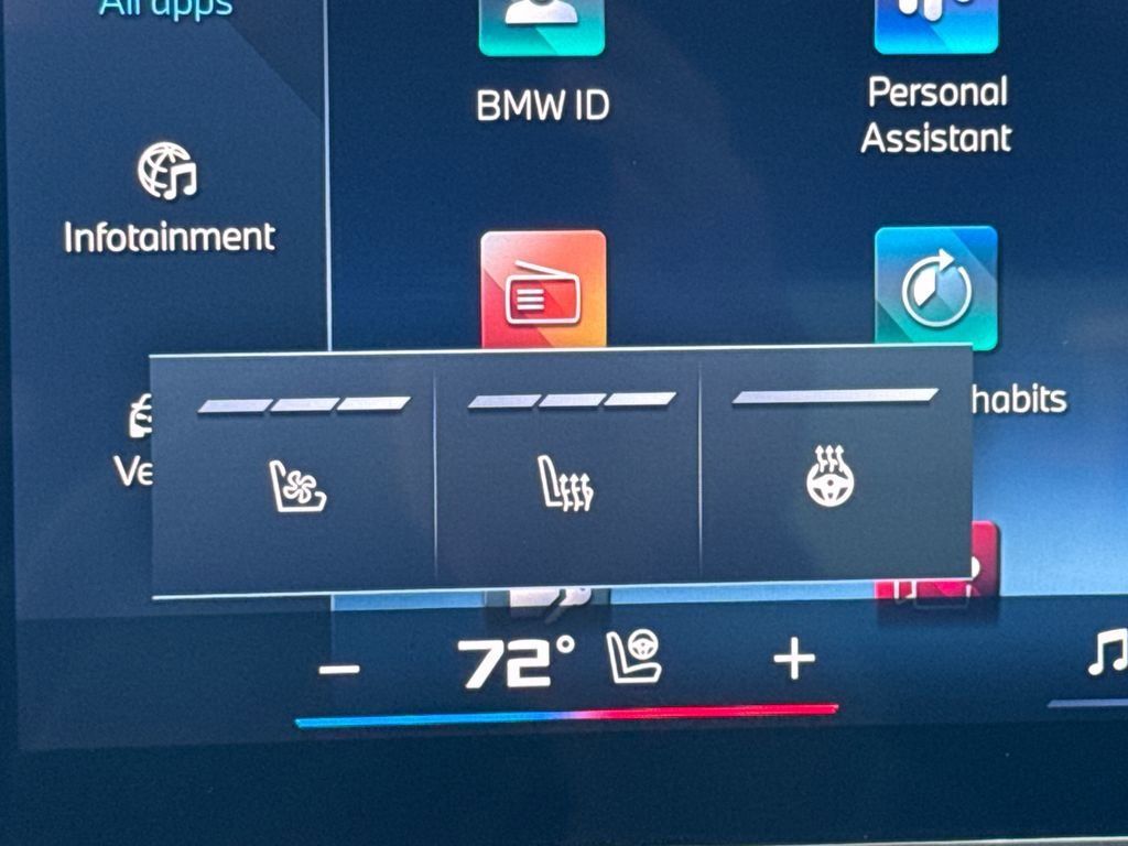 Used 2025 BMW X7 M60i AWD/4WD image 14