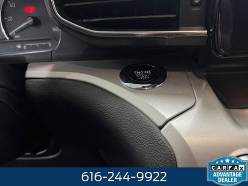 Used 2023 Ford Explorer XLT w/ Equipment Group 202A AWD/4WD image 20