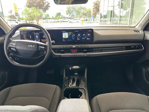 Used 2025 Kia K4 FWD image 33