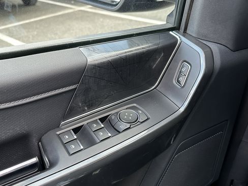 Used 2022 Ford F150 XLT w/ Equipment Group 302A High image 18