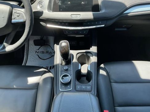 Certified 2021 Cadillac XT4 Premium Luxury w/ Cold Weather Package AWD/4WD image 30