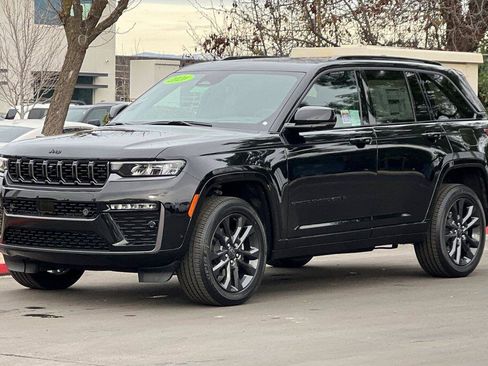 New 2026 Jeep Grand Cherokee Limited image 8
