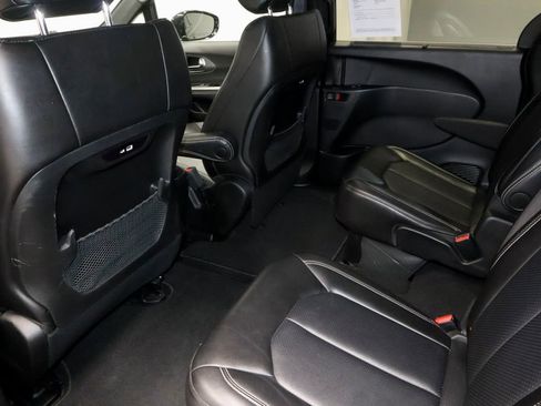 Used 2025 Chrysler Pacifica Select FWD image 21