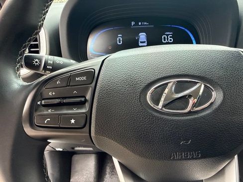 Used 2024 Hyundai Venue SEL FWD image 38