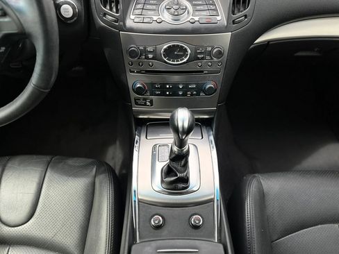 Used 2015 INFINITI Q40 w/ Navigation Package RWD image 15