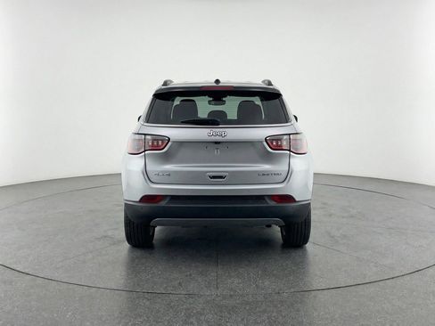 Used 2025 Jeep Compass Limited AWD/4WD image 7