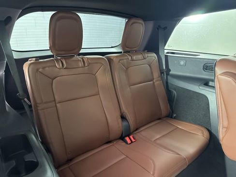 New 2026 Lincoln Aviator Reserve image 28