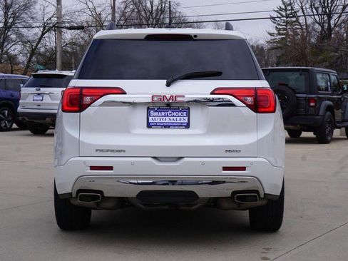 Used 2017 GMC Acadia Denali w/ Technology Package image 4