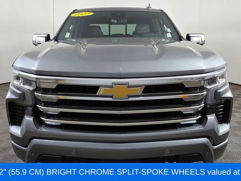 Used 2023 Chevrolet Silverado 1500 High Country w/ High Country Premium Package AWD/4WD image 2