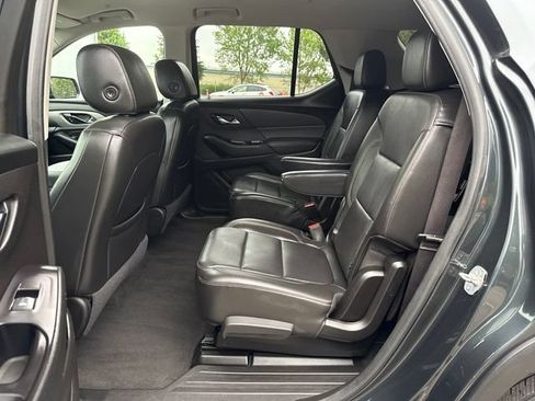 Used 2019 Chevrolet Traverse LT w/ LT Premium Package AWD/4WD image 15