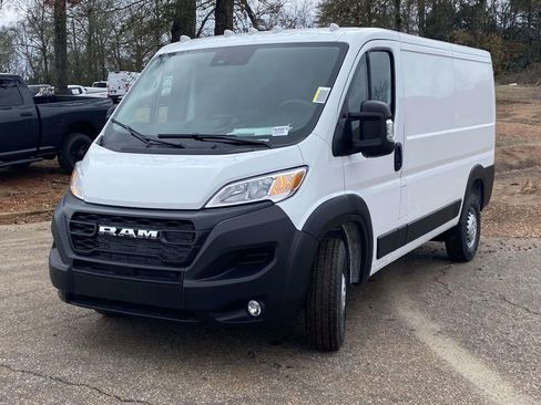 New 2026 RAM ProMaster 2500 w/ Convenience Group image 3