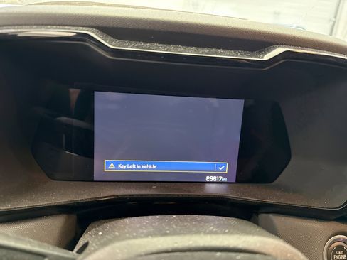 Used 2023 Chevrolet Colorado Z71 w/ Z71 Convenience Package 2 AWD/4WD image 9