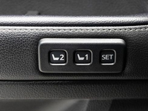 Used 2022 Toyota 4Runner Limited image 26