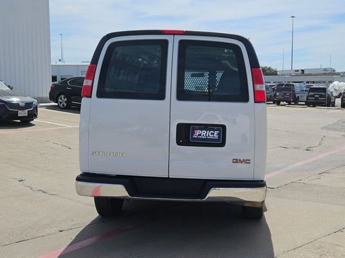 Used 2023 GMC Savana 2500 w/ Driver Convenience Package image 6