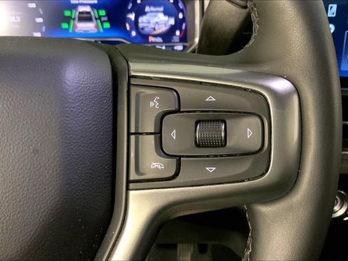 Used 2023 Chevrolet Silverado 1500 LT AWD/4WD image 19