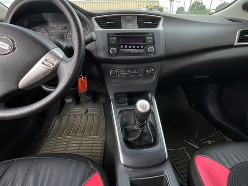 Used 2016 Nissan Sentra S FWD image 9