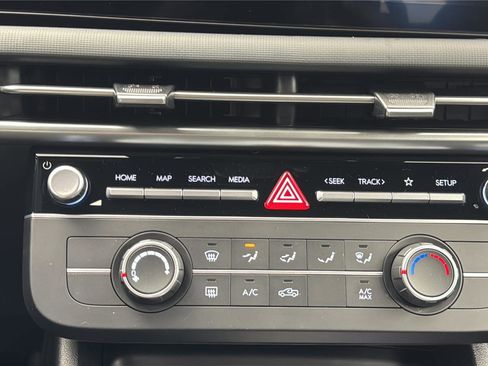 New 2026 Hyundai Santa Cruz SE FWD image 18