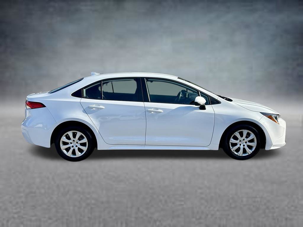 Used 2024 Toyota Corolla LE FWD image 4