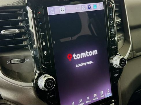 New 2026 RAM 1500 4x4 Crew Cab image 13