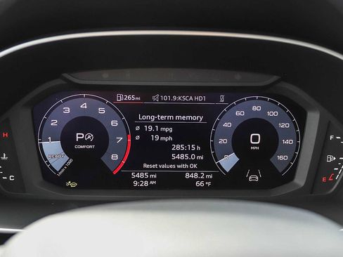 Used 2025 Audi Q3 2.0T Premium w/ Convenience Package AWD/4WD image 33