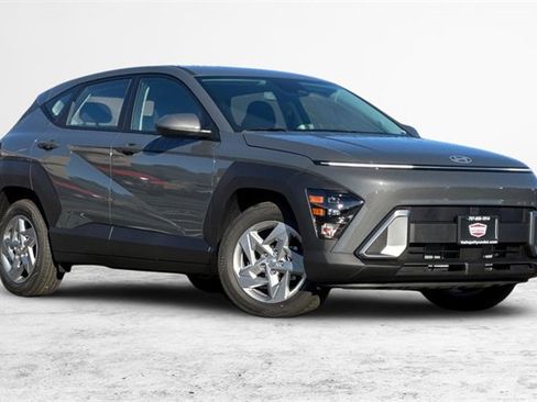 New 2026 Hyundai Kona SE image 1