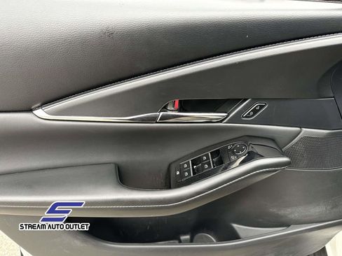 Used 2025 MAZDA CX-30 AWD 2.5 S w/ Preferred Package image 16