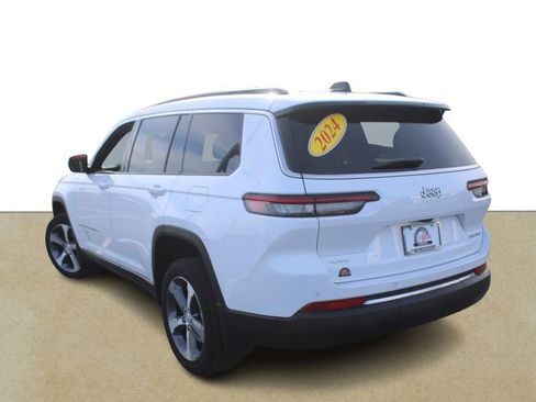 Used 2024 Jeep Grand Cherokee L Limited image 6