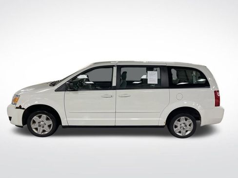 Used 2010 Dodge Grand Caravan SE image 2