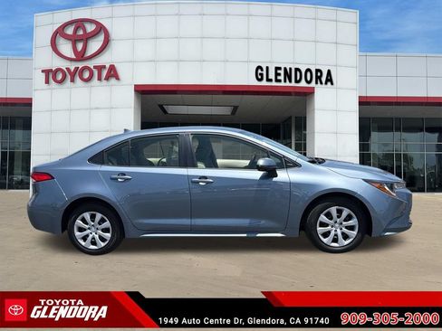 Used 2026 Toyota Corolla LE FWD image 12