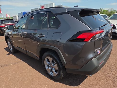 Certified 2025 Toyota RAV4 LE AWD/4WD image 5