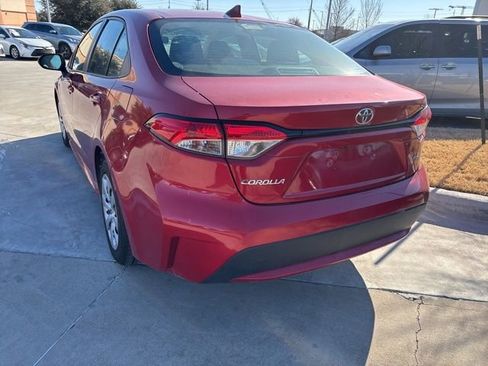 Used 2020 Toyota Corolla LE w/ Carpet Mat Package (TMS) image 5